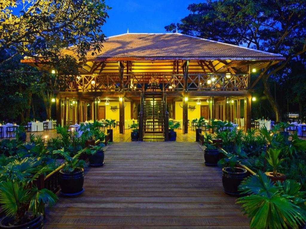 סיאם ריפ Angkor Village Resort & Spa מראה חיצוני תמונה