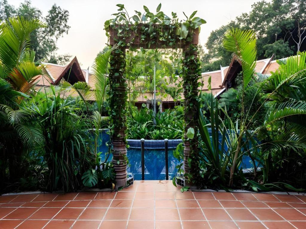 סיאם ריפ Angkor Village Resort & Spa מראה חיצוני תמונה